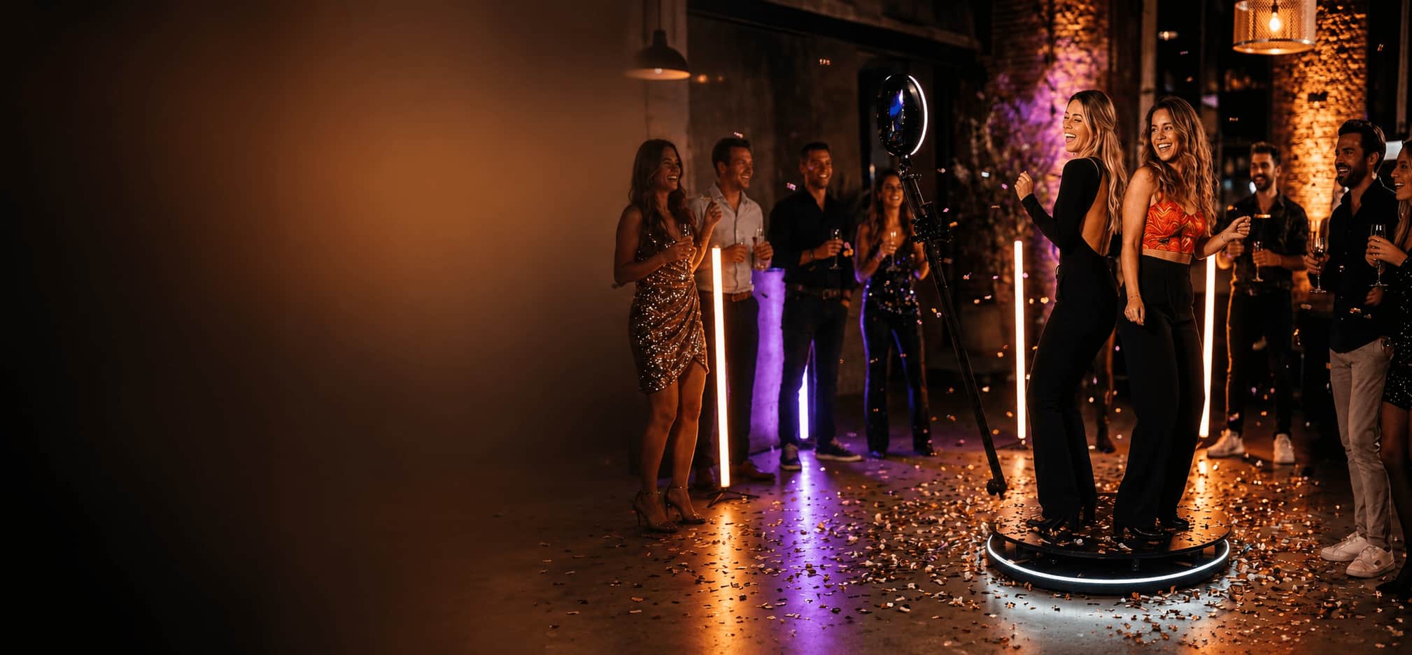 The All-In-One Photo/Video Booth Solution!